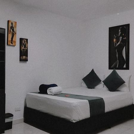 Lleras Place Hotel Medellin Exterior photo